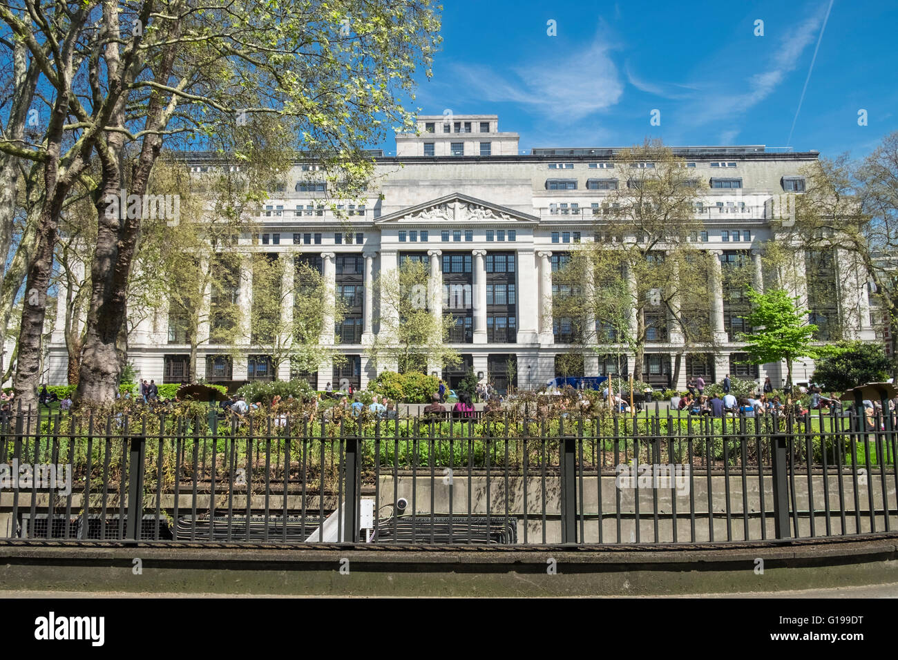 Victoria House designed by Charles W. Long, Bloomsbury Square and Southampton Row, London, UK Stock Photo
