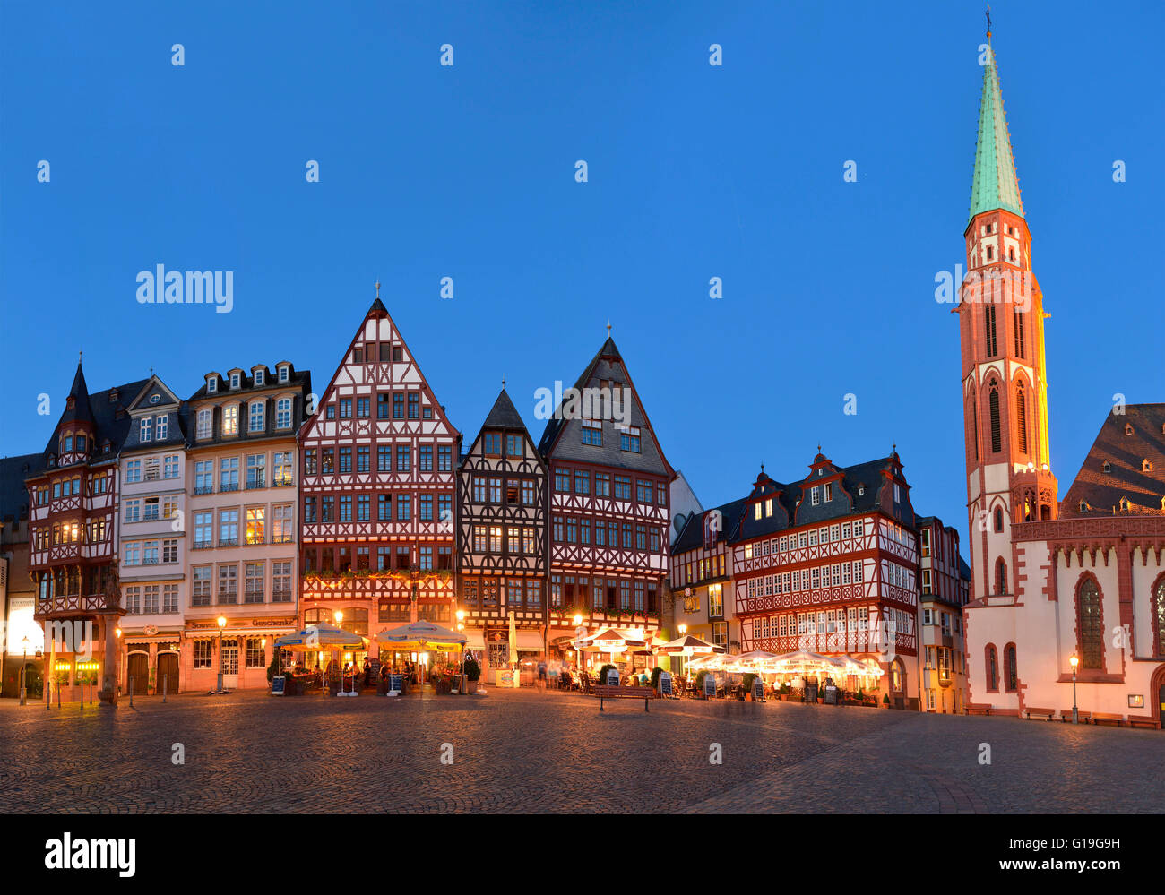 The römerberg frankfurt hi-res stock photography and images - Alamy