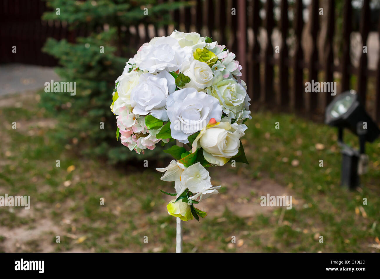 bridal bouquet of white roses Stock Photo Alamy