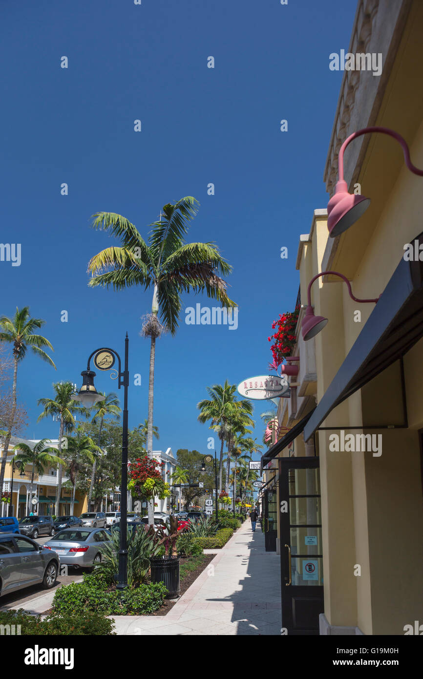 FIFTH AVENUE SOUTH NAPLES FLORIDA USA Stock Photo Alamy