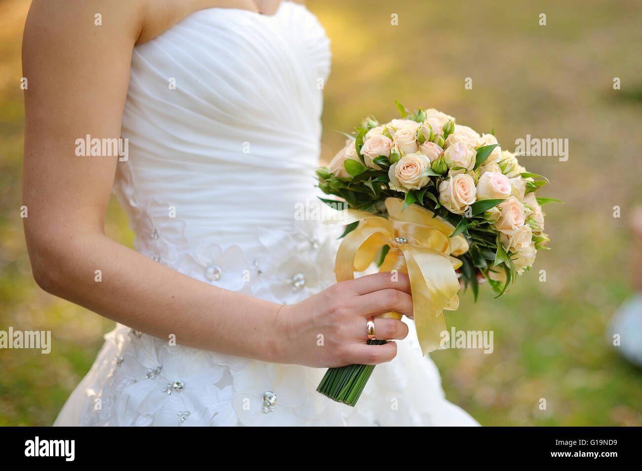 Beautiful wedding bouquet roses hi-res stock photography and images - Alamy
