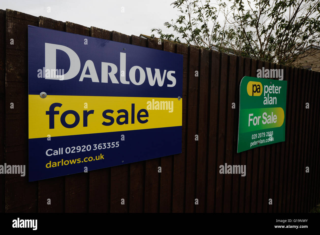 For sale signs uk hires stock photography and images Alamy