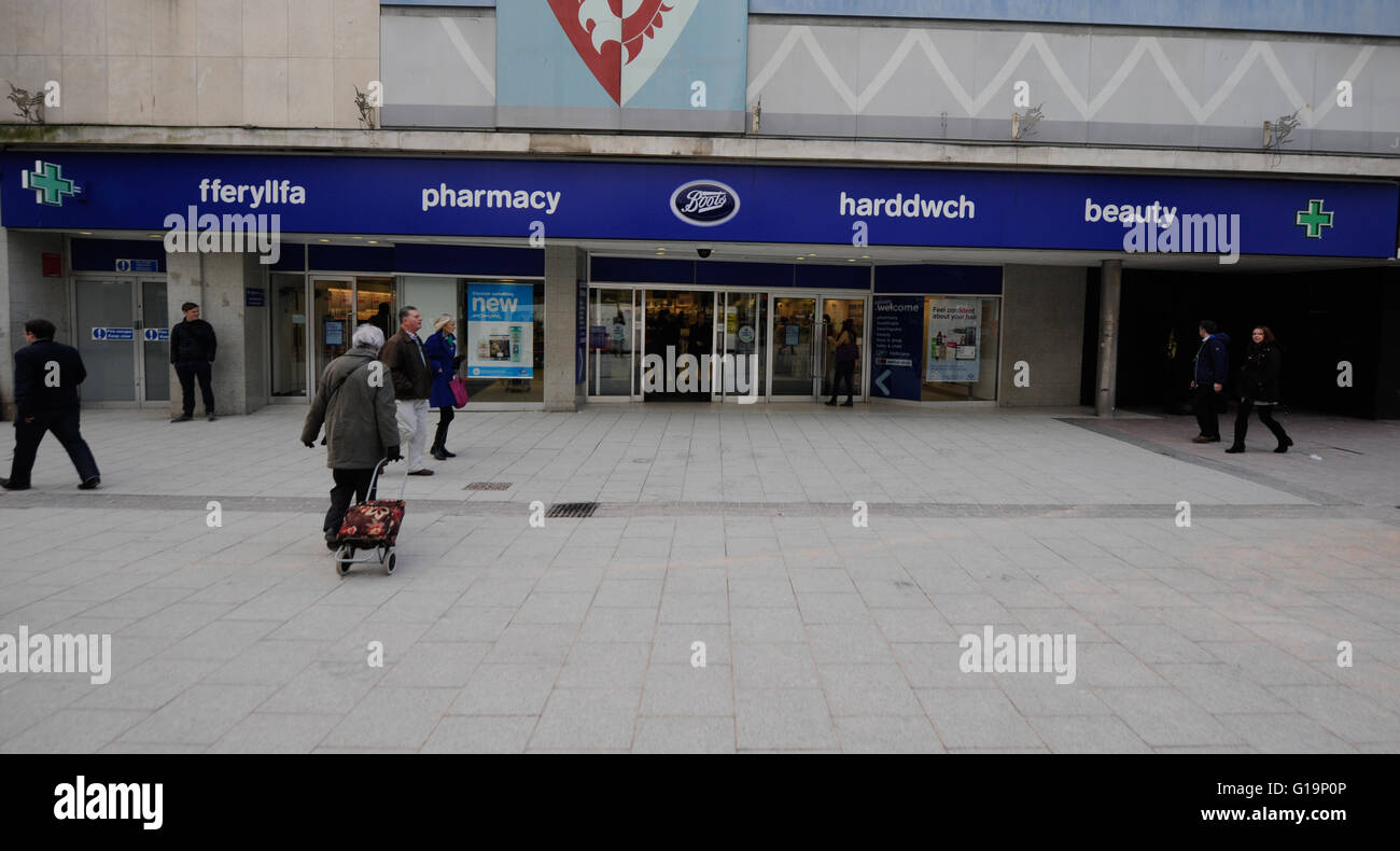 Boots pharmacy uk medicine hi-res stock photography and images - Alamy