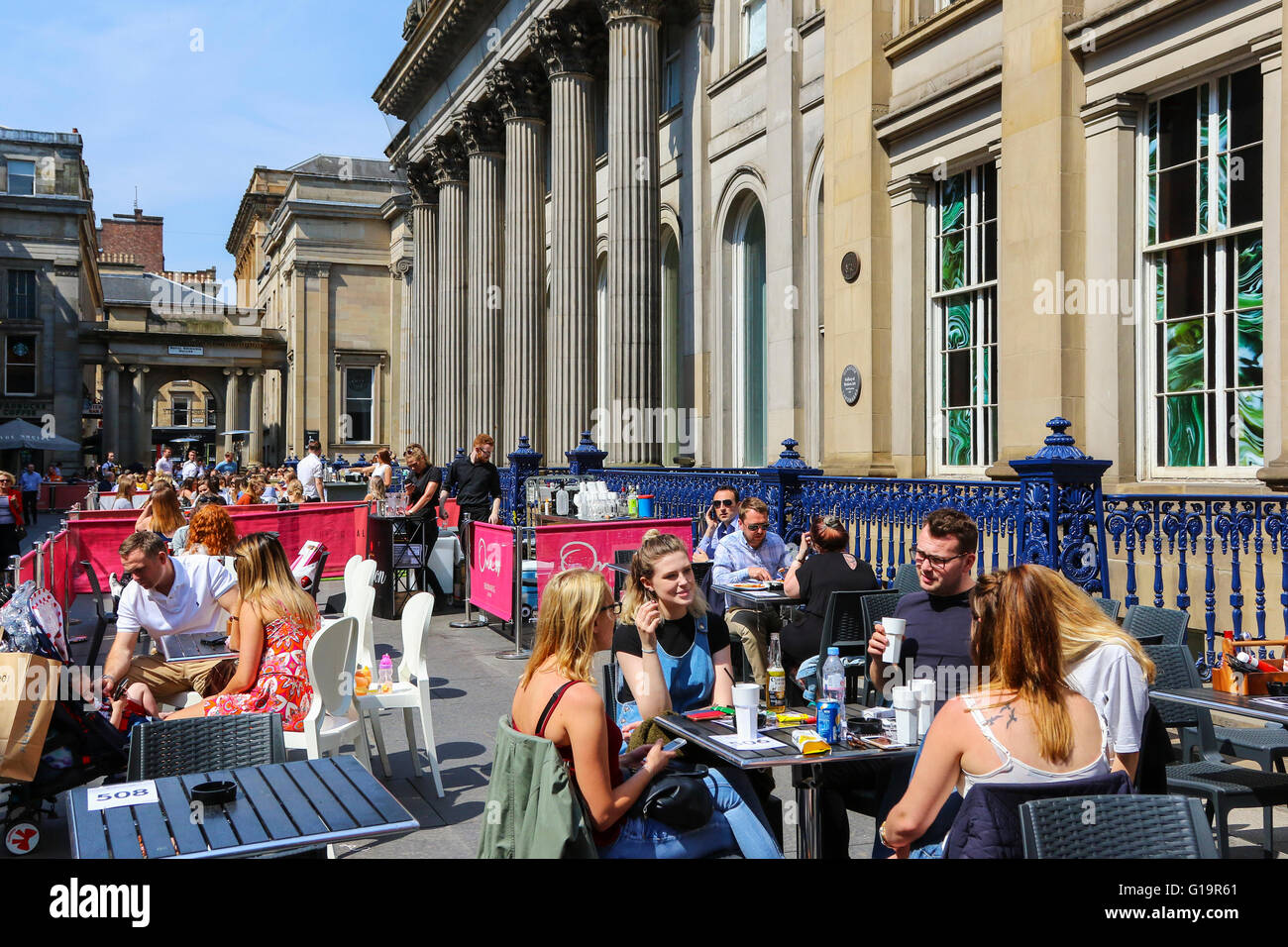 Outdoor cafe and restaurants, Royal Exchange Square, at the side of the Gallery of Modern Art, Glasgow, Scotland, UK Stock Photo