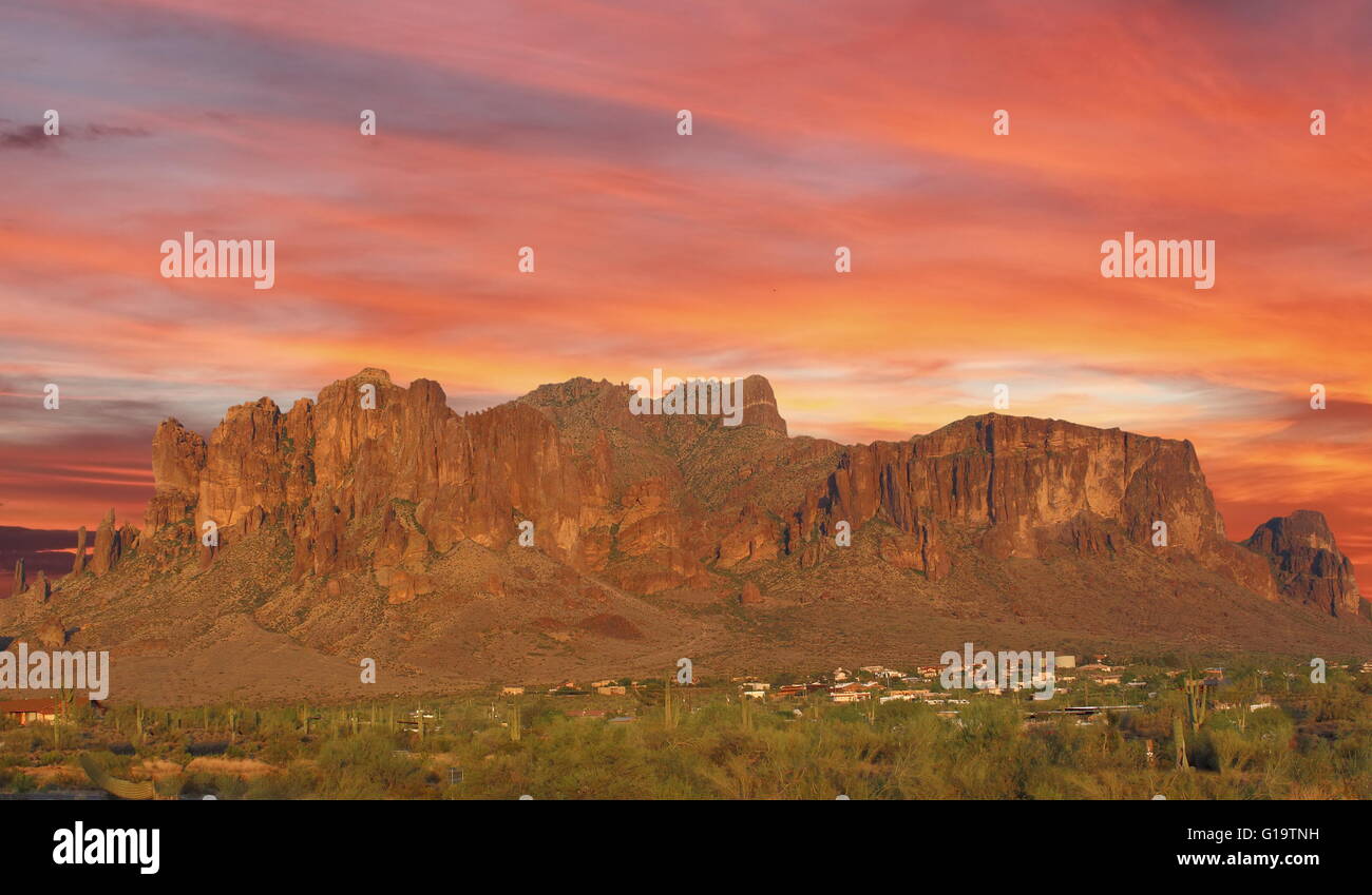 Sonoran desert sunset panorama hi-res stock photography and images - Alamy