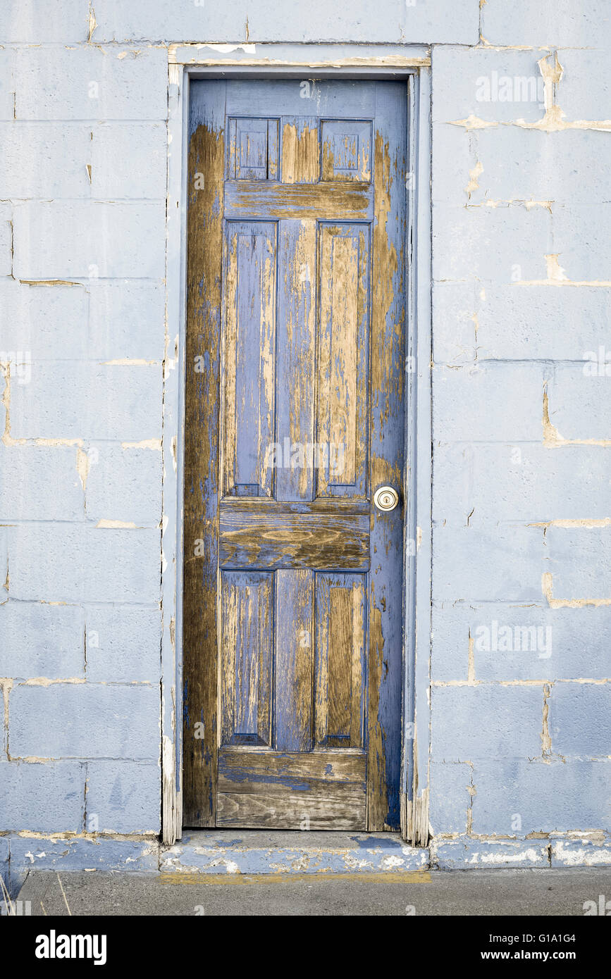 Narrow door hires stock photography and images Alamy
