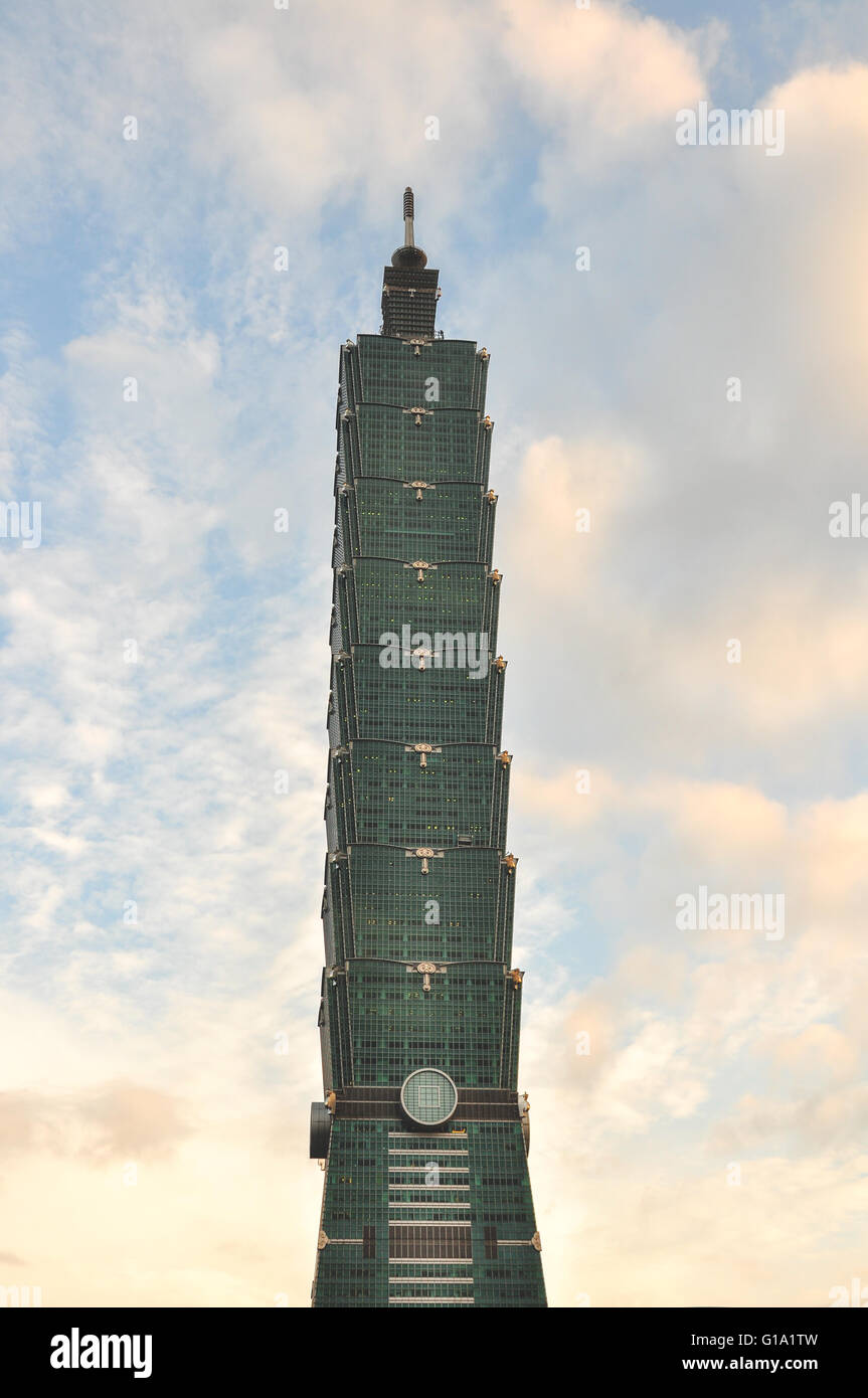 The Taipei 101 skyscraper in Taipei, Taiwan Stock Photo