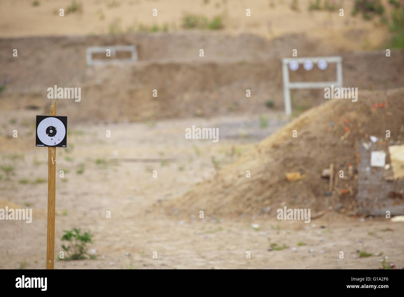 Targets on outdoor shooting range close up Stock Photo Alamy