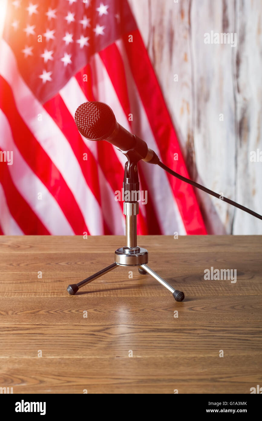 The voice tv show us hi-res stock photography and images - Alamy