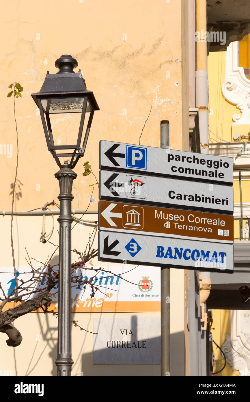 Sign giving directions in Sorrento Stock Photo