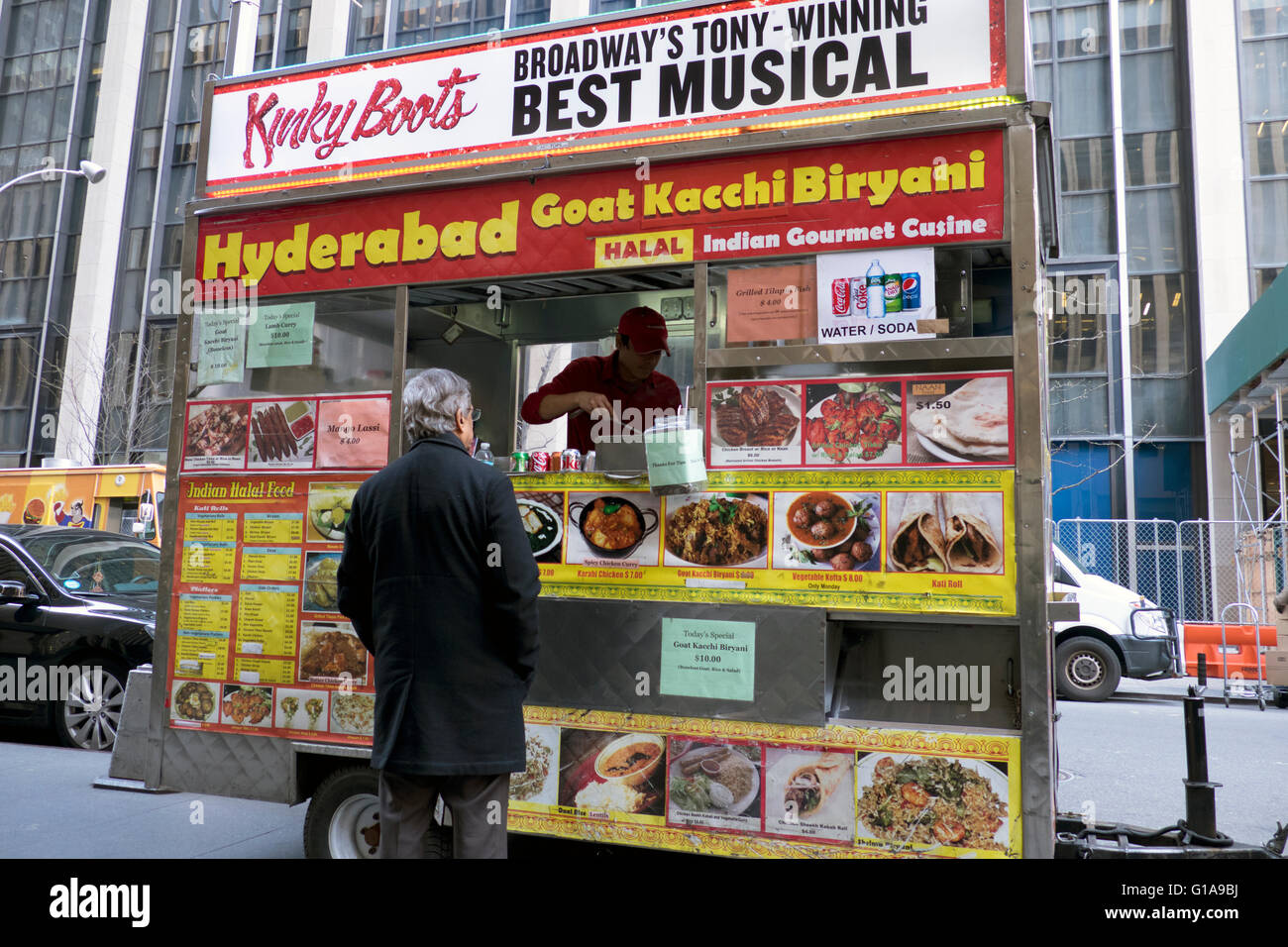 Indian Asian Fast Food Selling On New York Streets Usa 16 Stock Photo Alamy
