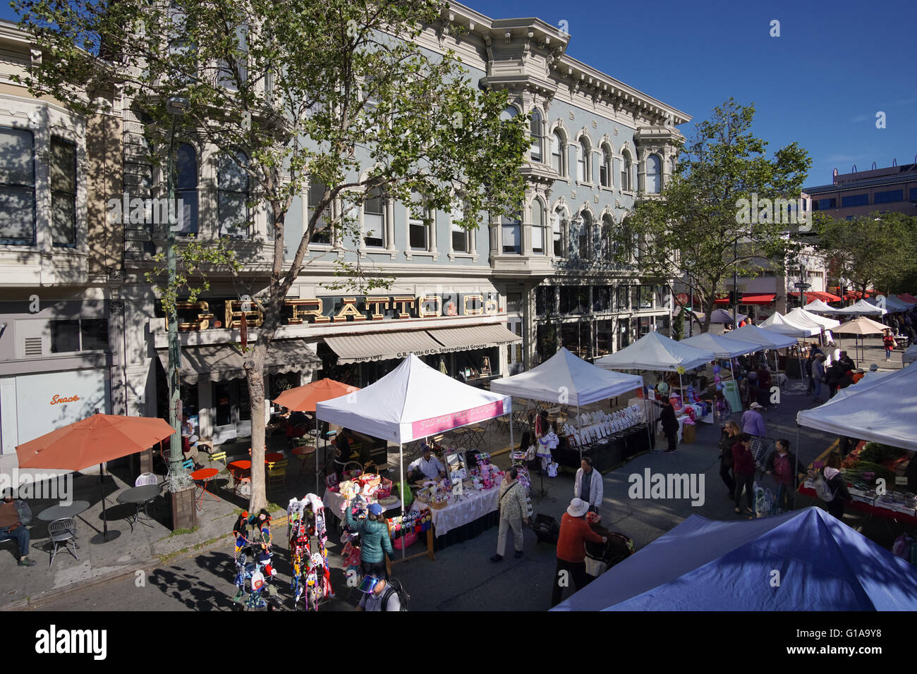 Old Oakland Farmers' Market Stock Photo Alamy