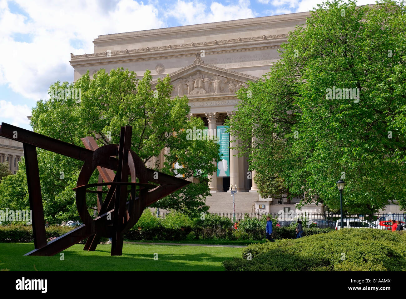 U.S.National Archives Building Washington, D.C Seen from National Gallery of Art Sculpture