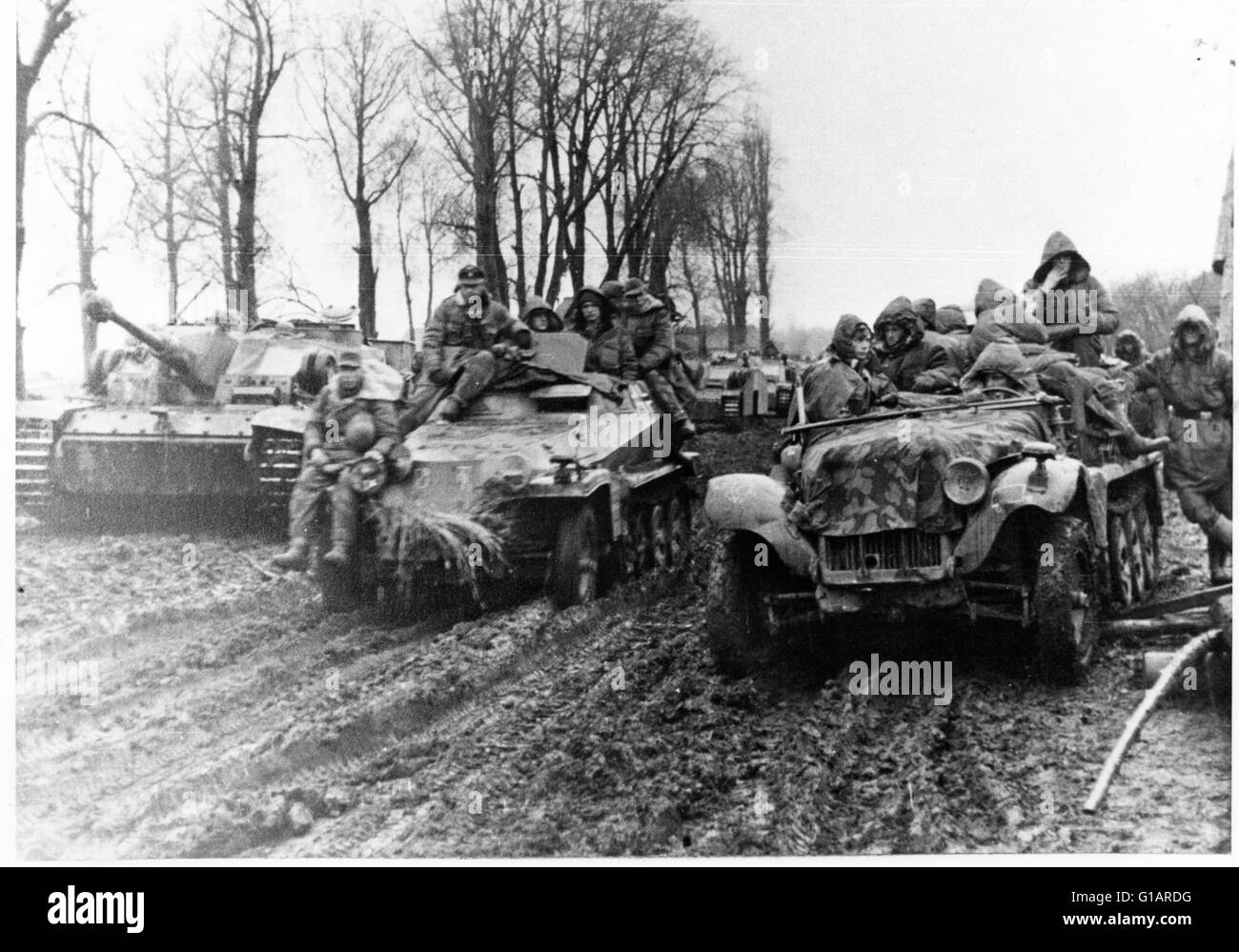 Waffen SS Tanks Panzer Troops 1st SS Panzer Division LSSAH prepare to advance against Russian forces Eastern Front Hungary 1945 Stock Photo