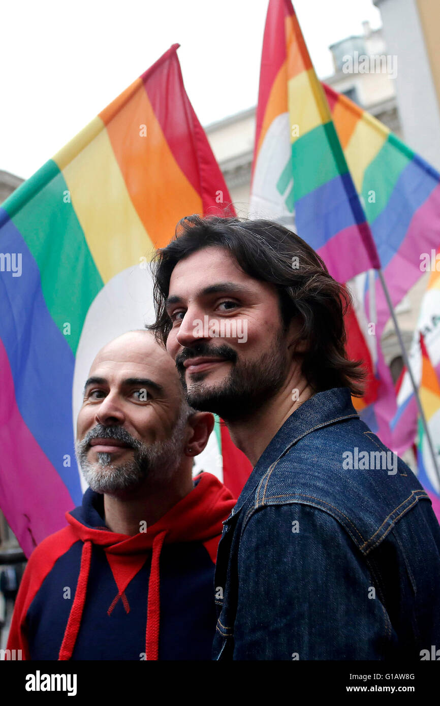 Rome, Italy. 11th May, 2016. Rome 11th May 2016. Demonstration for Civil Rights while at the Lower Chamber takes place the final vote for the Civil Unions.  Credit:  Insidefoto/Alamy Live News Stock Photo