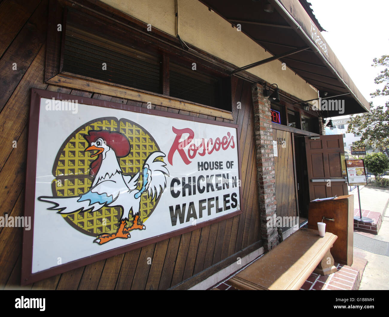 Roscoe's chicken n waffles hires stock photography and images Alamy