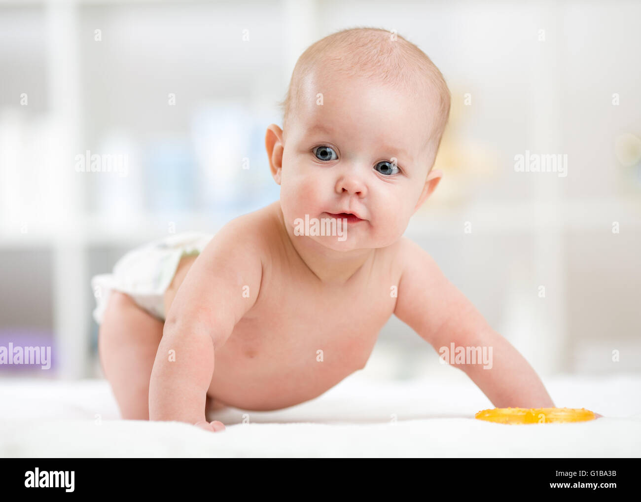 Portrait Baby Girl In Diaper Hi-res Stock Photography And Images - Alamy