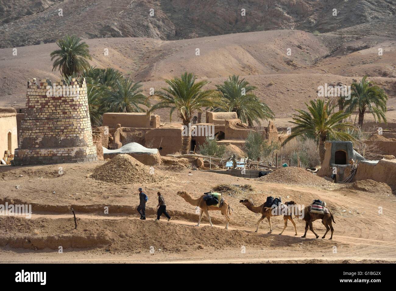 Résultat de recherche d'images pour "désert du Dasht-e Kavir"