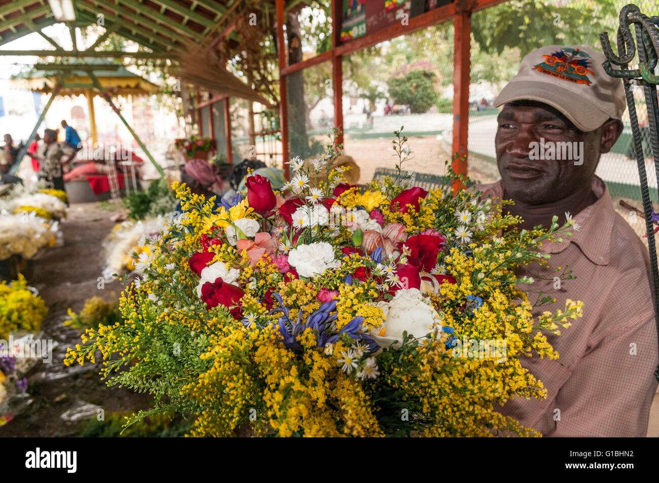 Haiti, Port au Prince, downtown, flowers market Stock Photo - Alamy