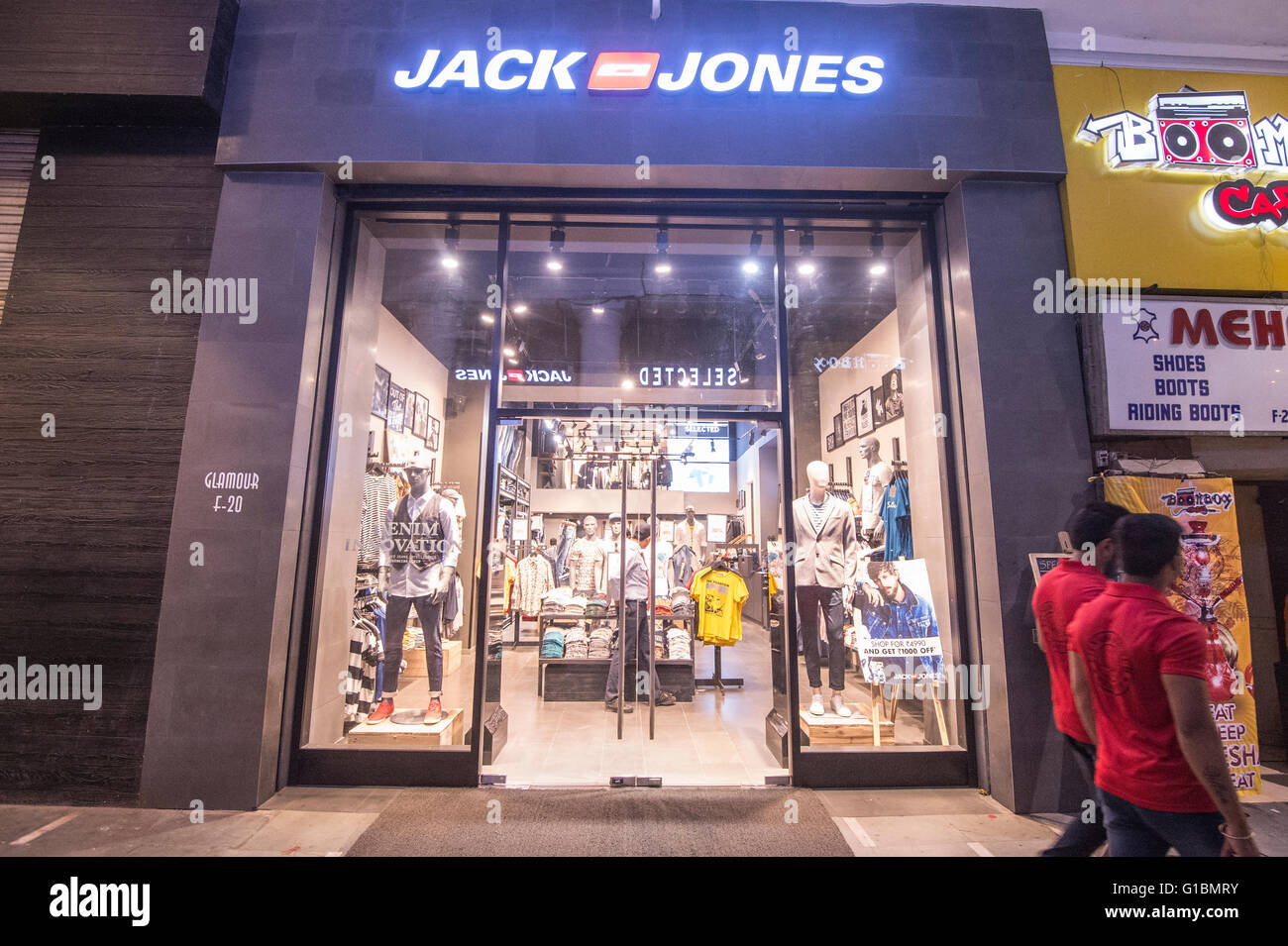 A general view of retail shop chain Jack Jones in Delhi, India. Credit:  Euan Cherry Stock Photo - Alamy