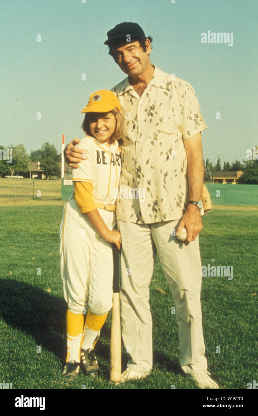 B ren Sind Los Die Tatum O Neal Walter Matthau Stock Photo Alamy