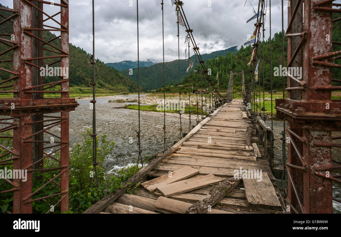 Rotten bridge hires stock photography and images Alamy