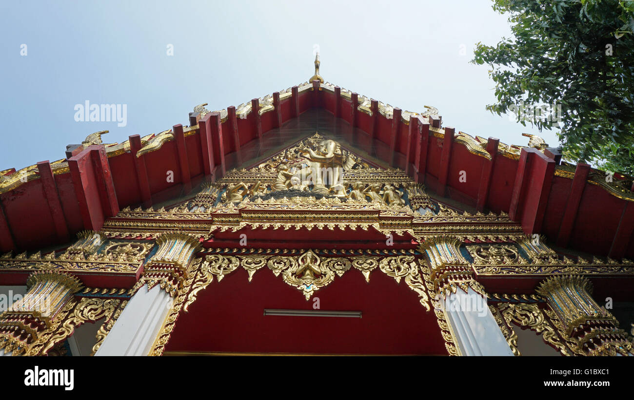 traditional thai temple in bagkok Stock Photo - Alamy