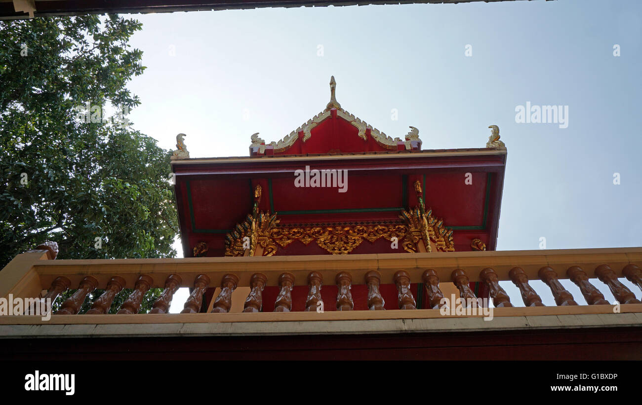 traditional thai temple in bagkok Stock Photo - Alamy