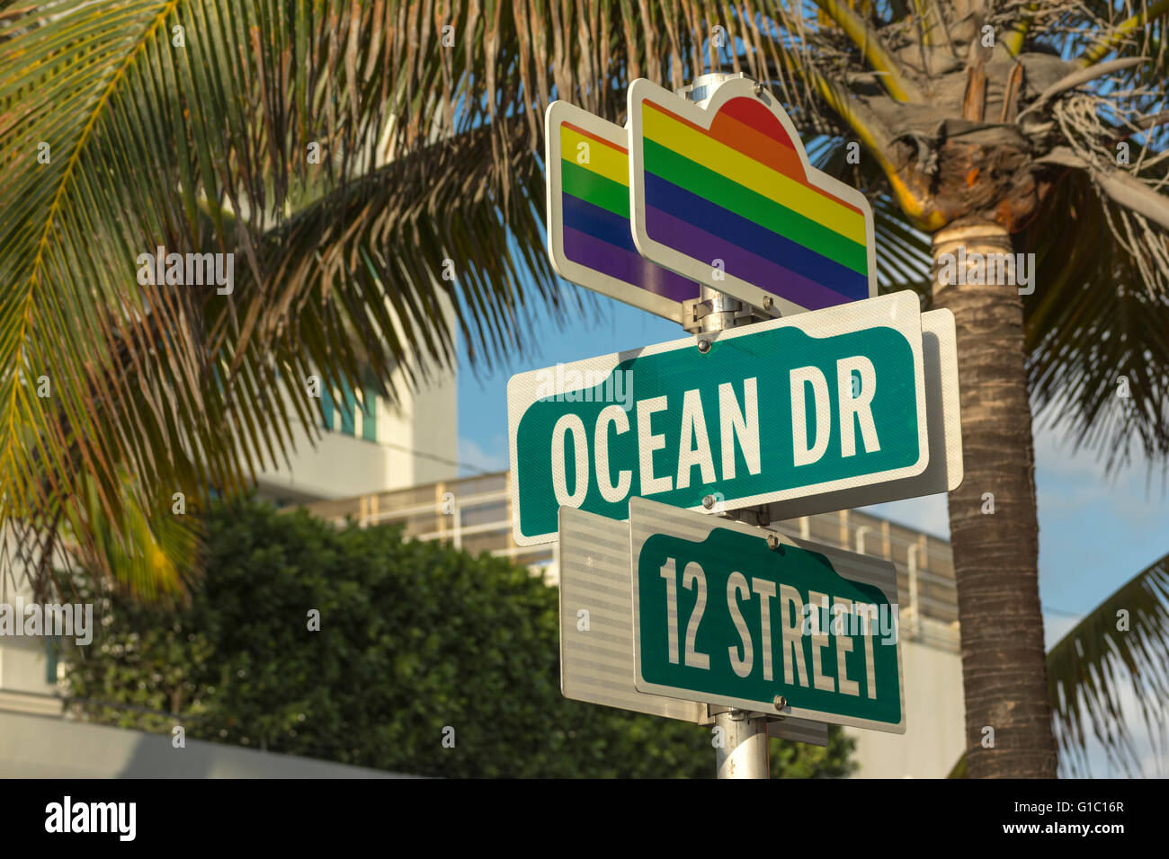 STREET SIGN OCEAN DRIVE SOUTH BEACH MIAMI BEACH FLORIDA USA Stock Photo ...
