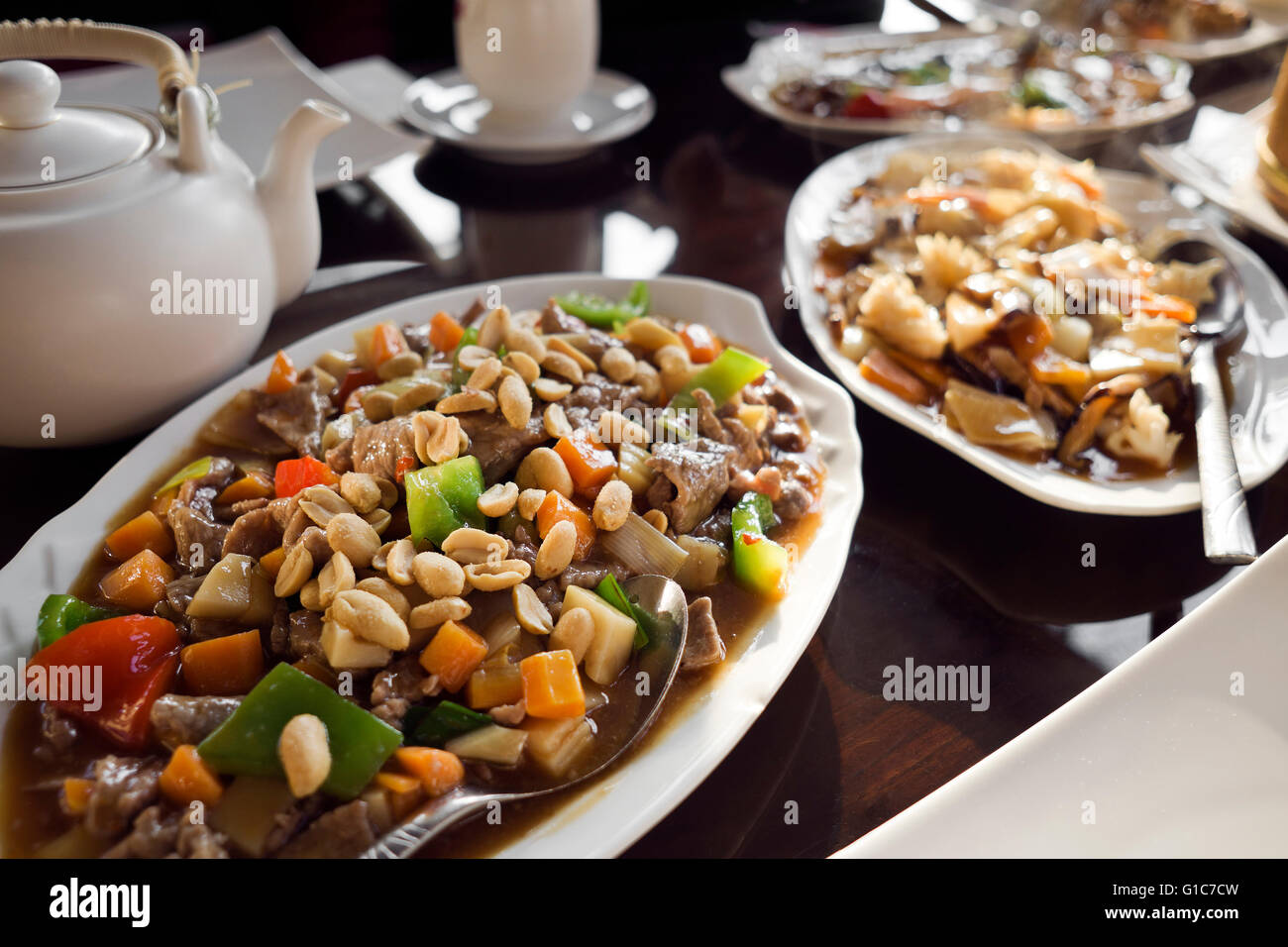 Chicken chop suey hires stock photography and images Alamy