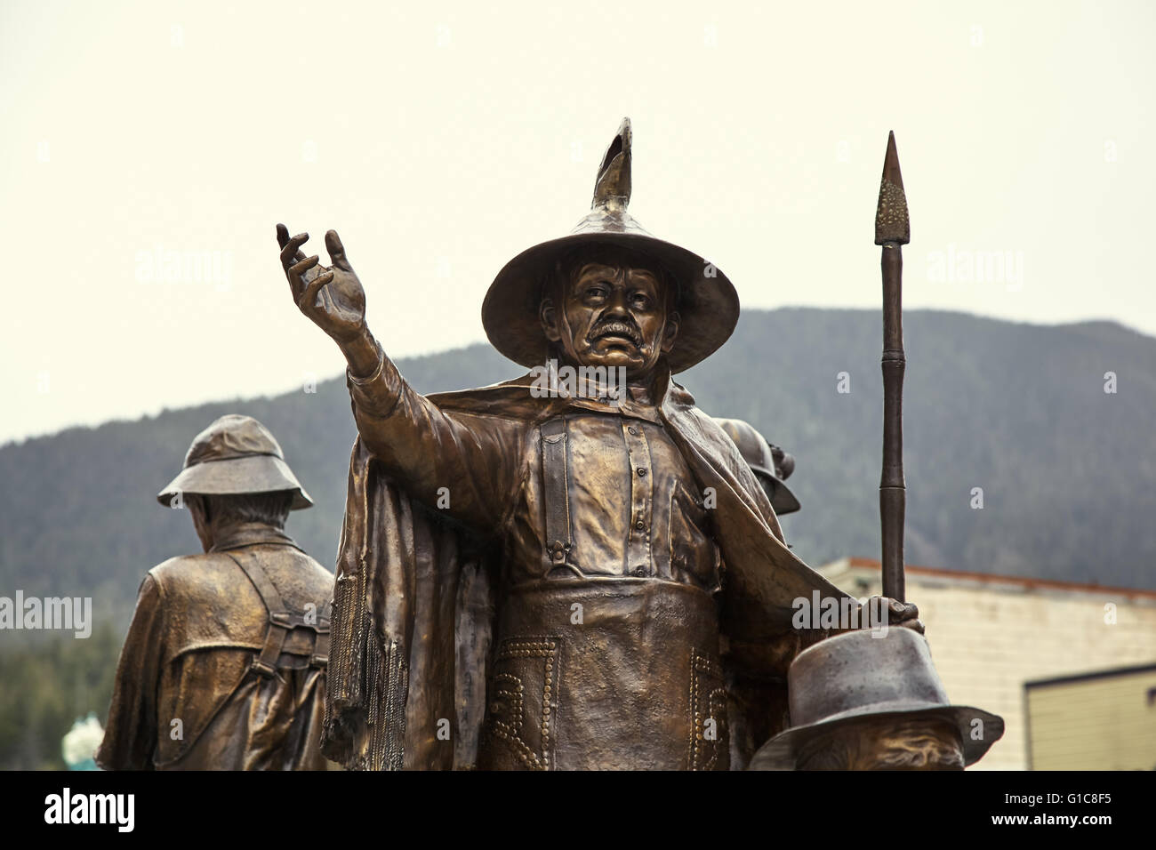 "The Rock" monument / statue featuring 7 lifesize figures from