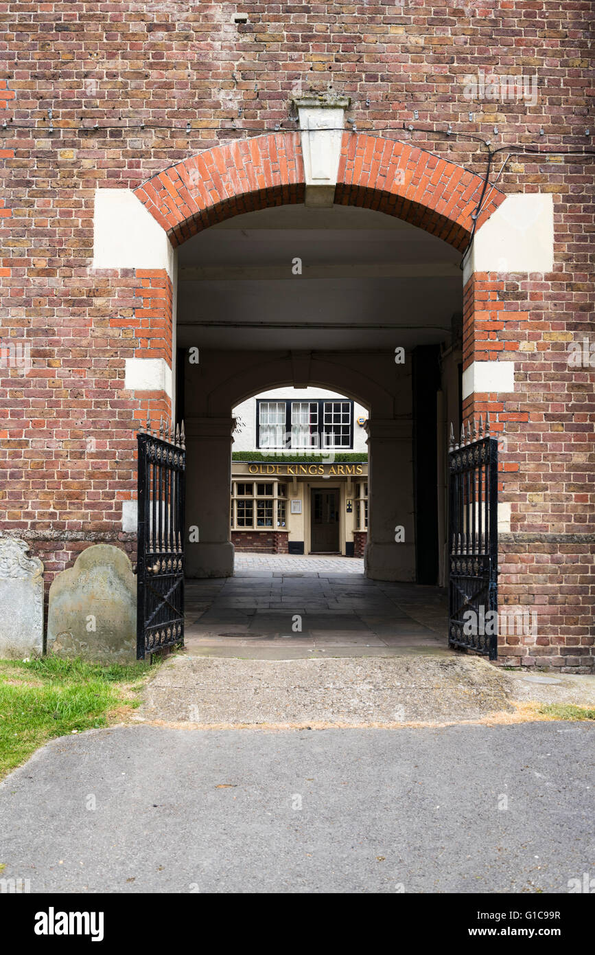 Gated arched passageway from St Mary's to Old Town High Street, Hemel Hempstead, Hertfordshire, UK. Stock Photo