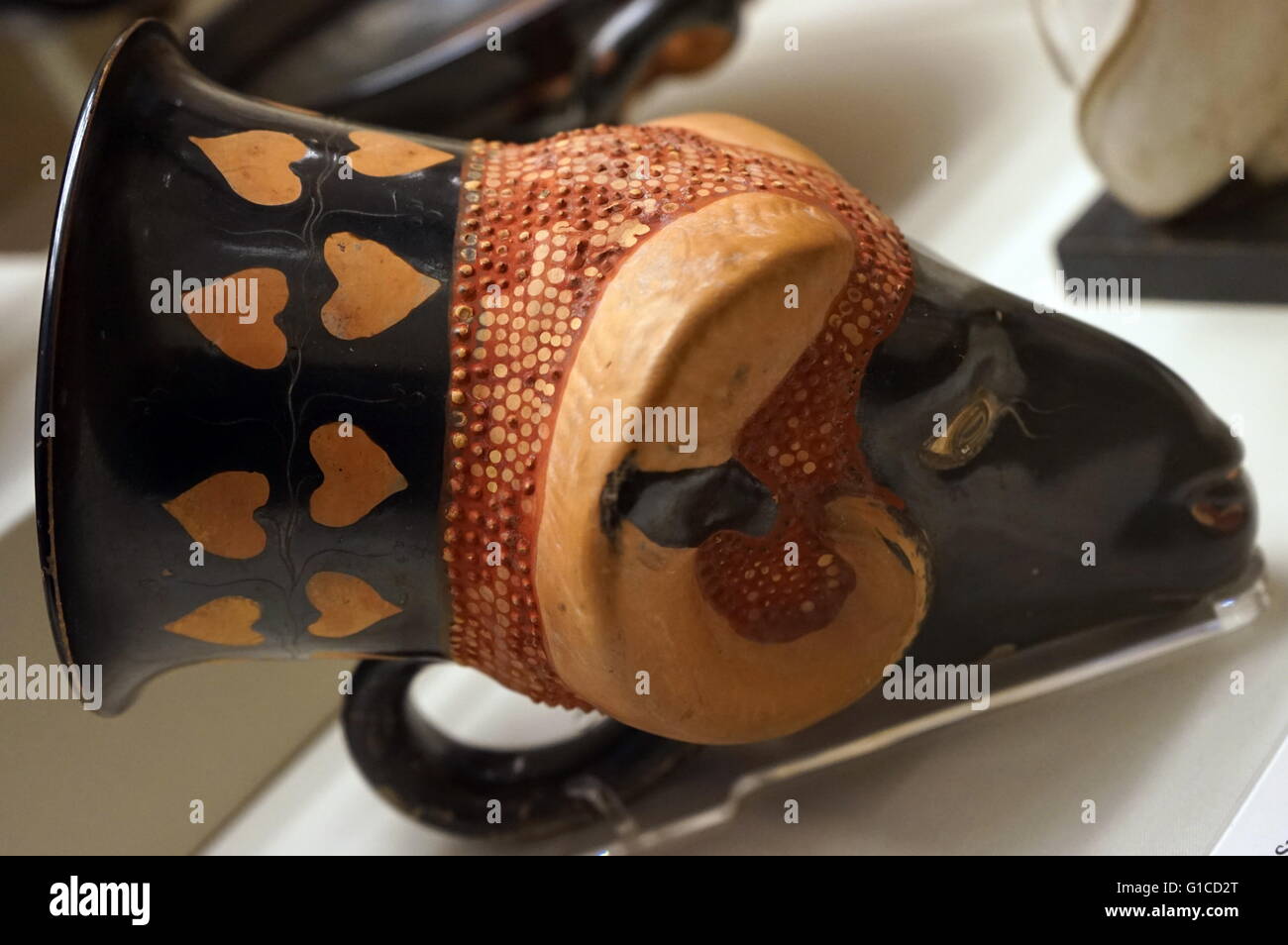 rhyton mouth