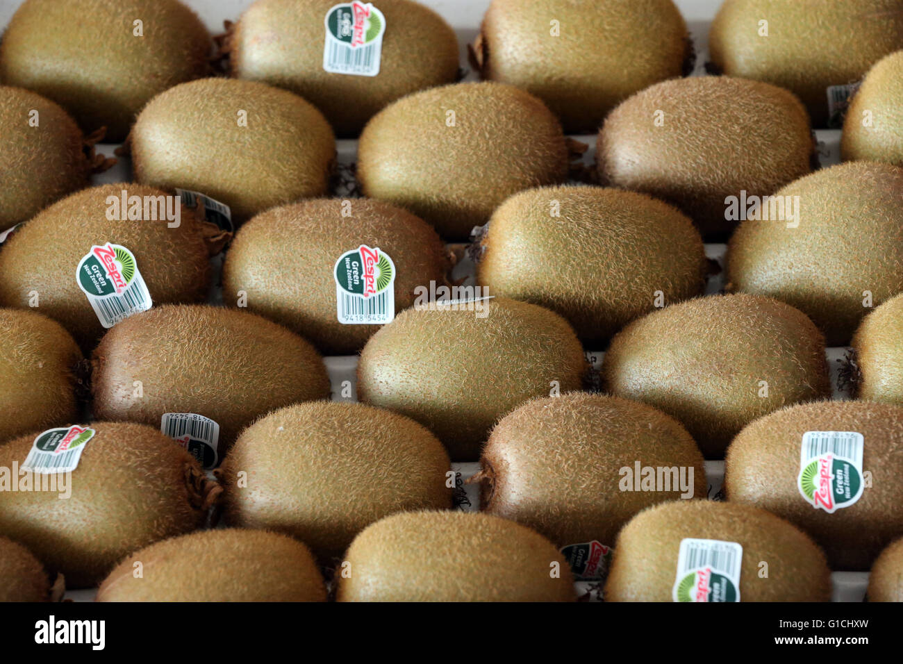 Mina Fruit and Vegetable Market[, Abu Dhabi. Kiwi. United Arab Emirates