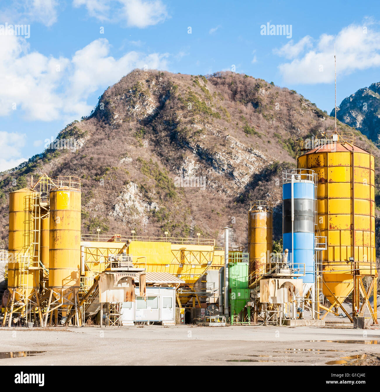 With various types of silos Stock Photo Alamy