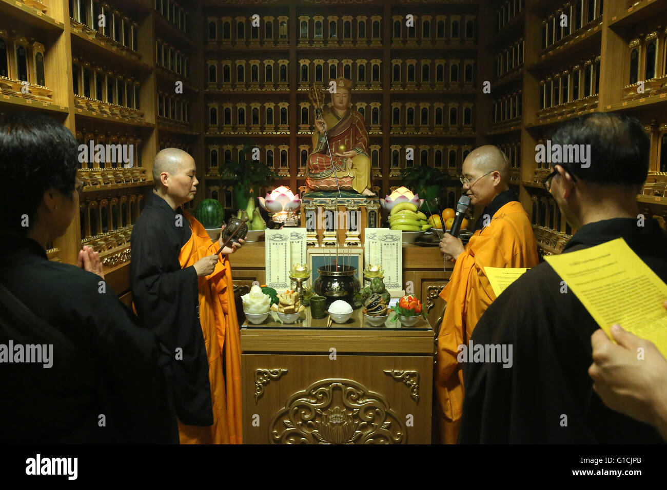 Fo Guang Shan Temple. Buddhist Ceremoy. Veneration Of The Dead. Geneva 