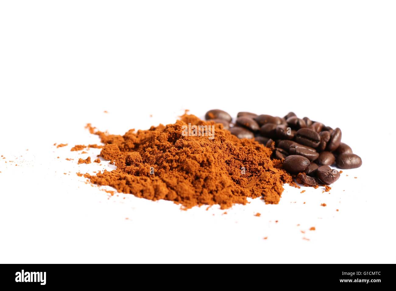Coffee beans , coffee powder , cup of coffee , brazilia coffee , coffee stocks ,cacao , coffee drinks , καφές κόκοι σκόνη Stock Photo