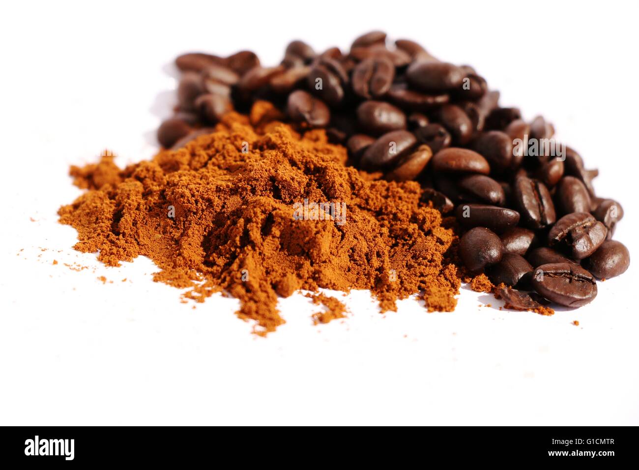 Coffee beans , coffee powder , cup of coffee , brazilia coffee , coffee stocks ,cacao , coffee drinks , καφές κόκοι σκόνη Stock Photo