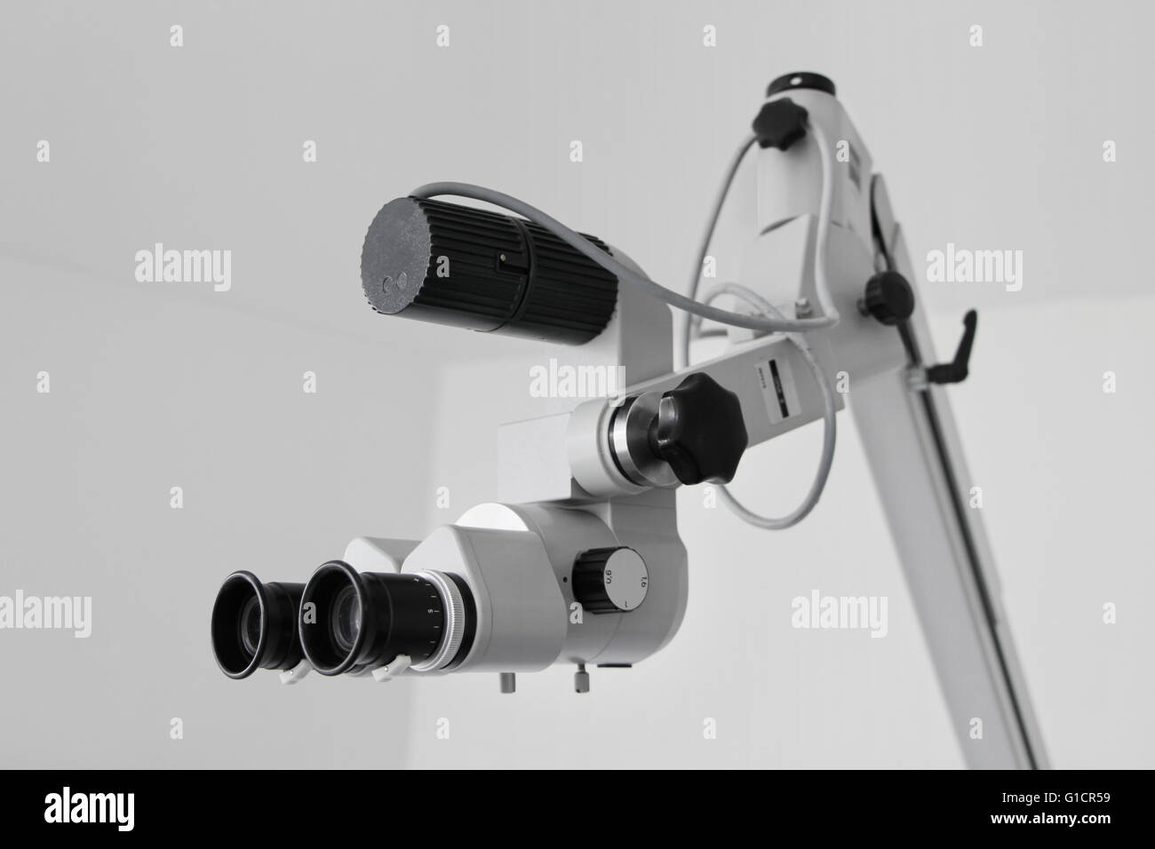 Ear microscope hi-res stock photography and images - Alamy