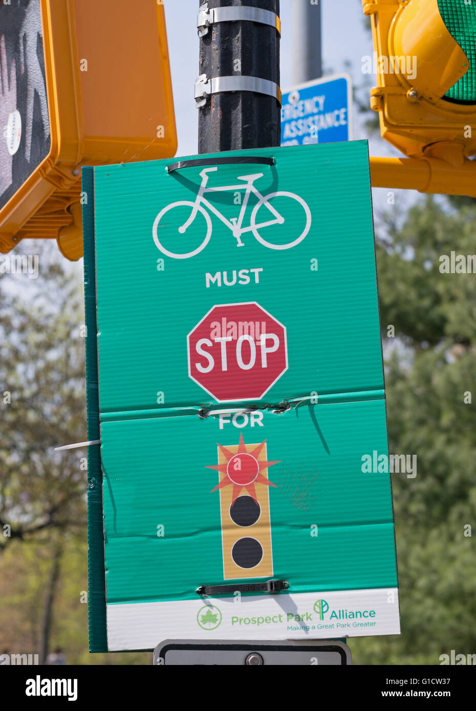 Stop sign and red light hires stock photography and images Alamy