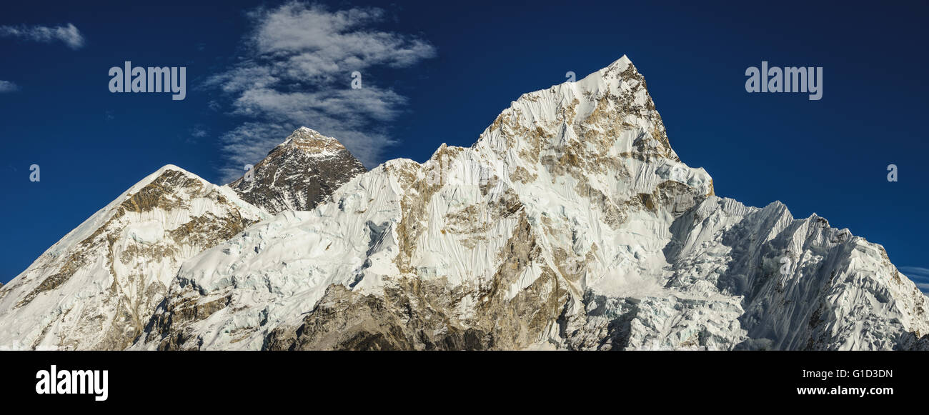Mount everest summit panorama view hi-res stock photography and images ...