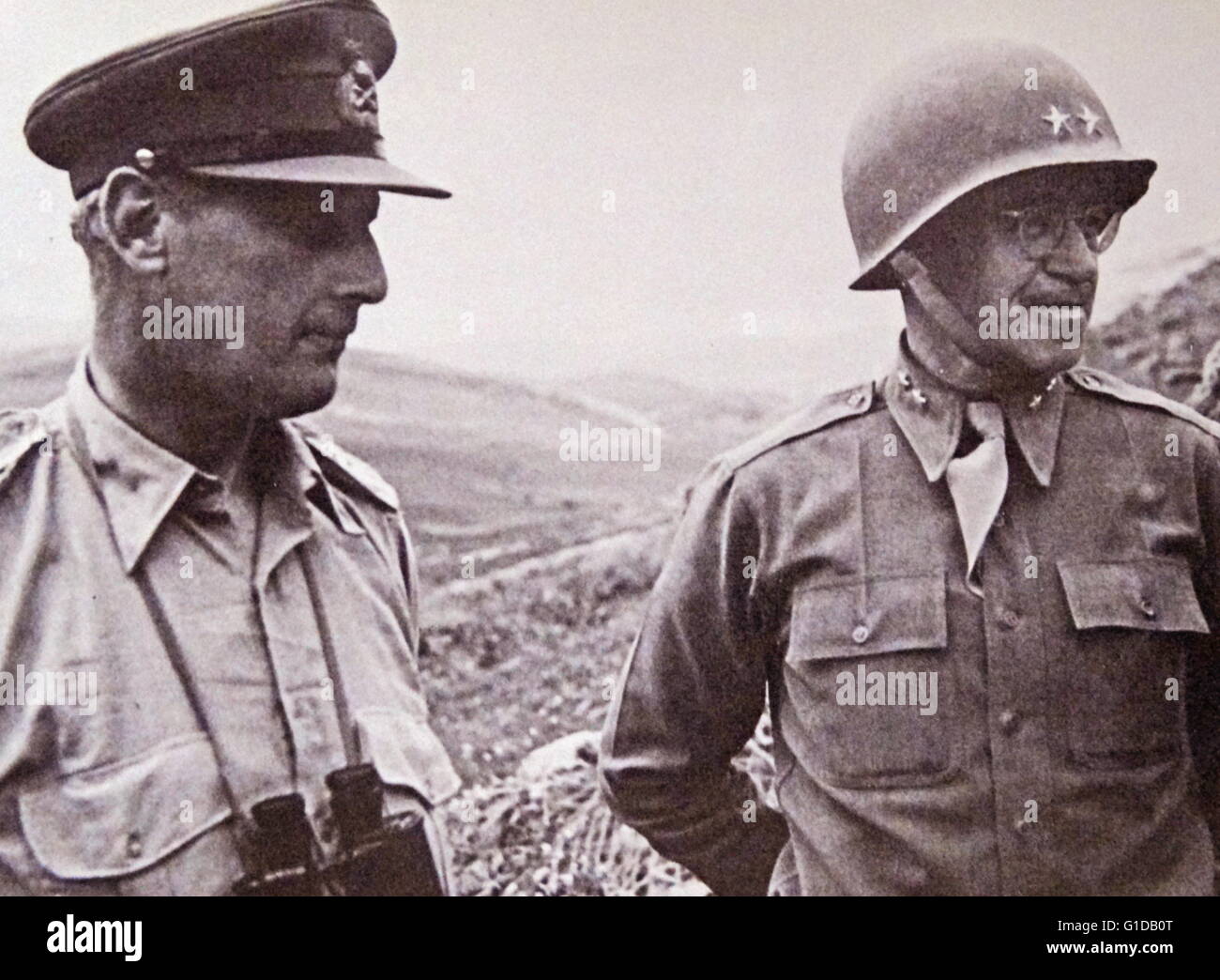The English General Kenneth Anderson And The American General Omar Bradley During The Tunisian Campaign Stock Photo Alamy The English General Kenneth Anderson And The American General Omar Bradley During The Tunisian Campaign Stock Photo Alamy