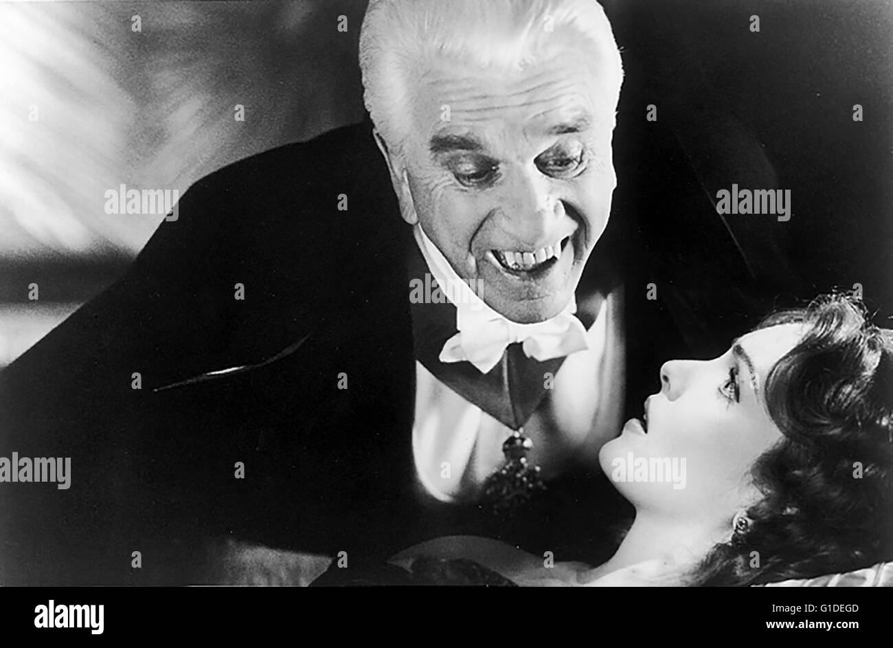 Leslie nielsen dracula hi-res stock photography and images - Alamy