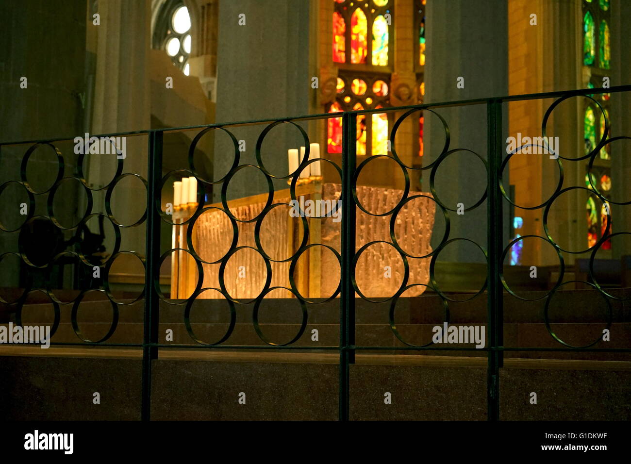 View of the glass altar within the Basílica i Temple Expiatori de la Sagrada Família, a Roman Catholic church in Barcelona, designed by Spanish architect Antoni Gaudí (1852–1926). Dated 21st Century Stock Photo