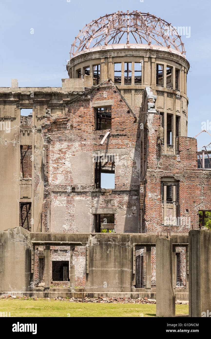 Ruin of Hiroshima Prefectural Industrial Promotion Hall Stock Photo Alamy Ruin of Hiroshima Prefectural Industrial Promotion Hall Stock Photo Alamy