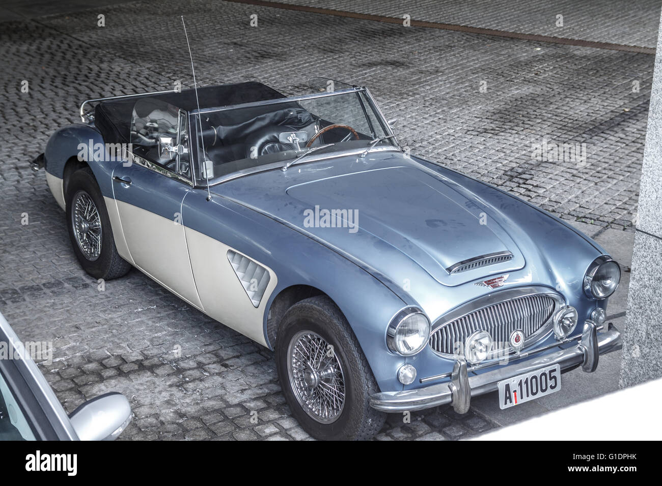 Old 1965 Austin-Healey 3000 Mk III car colour Ice blue metallic over
