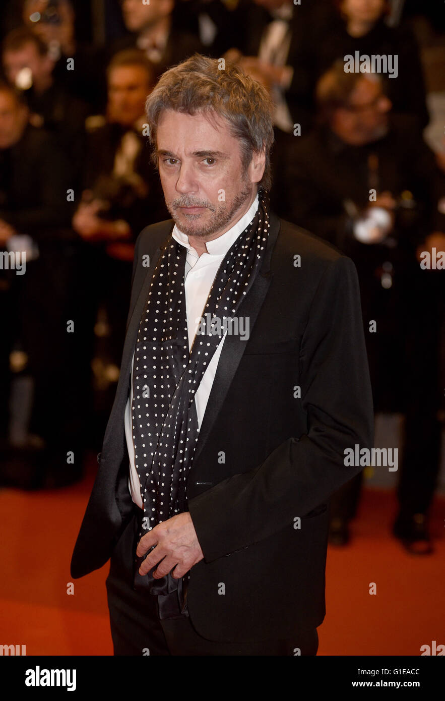 Cannes, France. 13th May, 2016. Jean-Michel Jarre arrive for the screening of 'I, Daniel Blake'arrive for the screening of 'I, Daniel Blake' during the 69th annual Cannes Film Festival, in Cannes, France, 13 May 2016. Photo: Felix Hoerhager/dpa/Alamy Live News Stock Photo