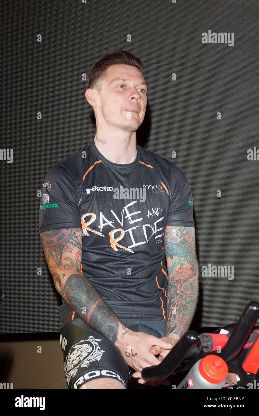 Stoke Park, UK. 14th May, 2016. RaveAndRide World record for power produced during 1 hour of indoor cycling. Guest rider was Richard Jones from the Stereophonics. Money raised for MNDA. Credit:  Andrew Spiers/Alamy Live News Stock Photo