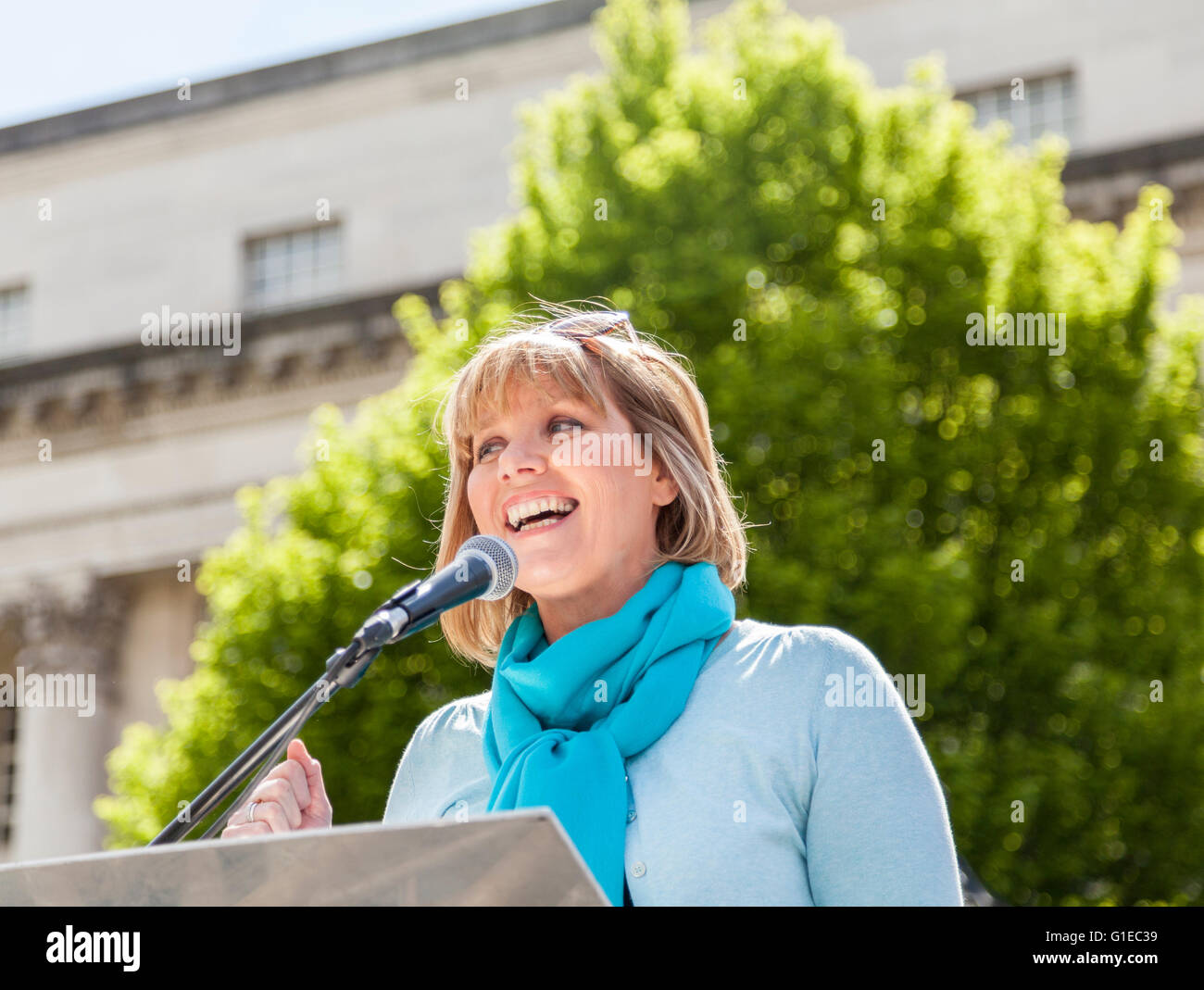 Senta Moses advise Sarah Chalke recommendations