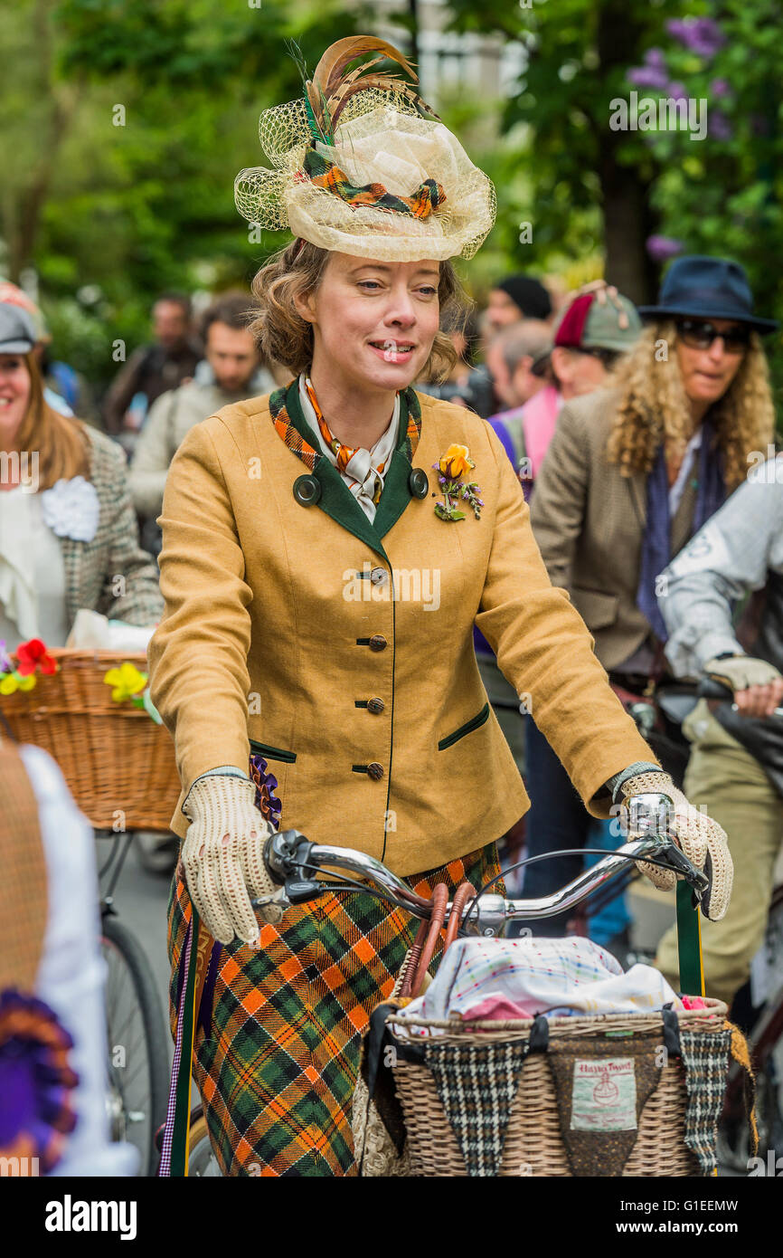 Tweed run 2016 hi-res stock photography and images - Alamy
